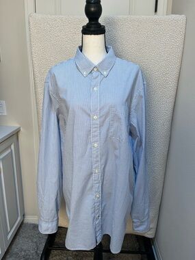 GAP Men's Light Blue & White Striped Button-Down Shirt 100%cotton